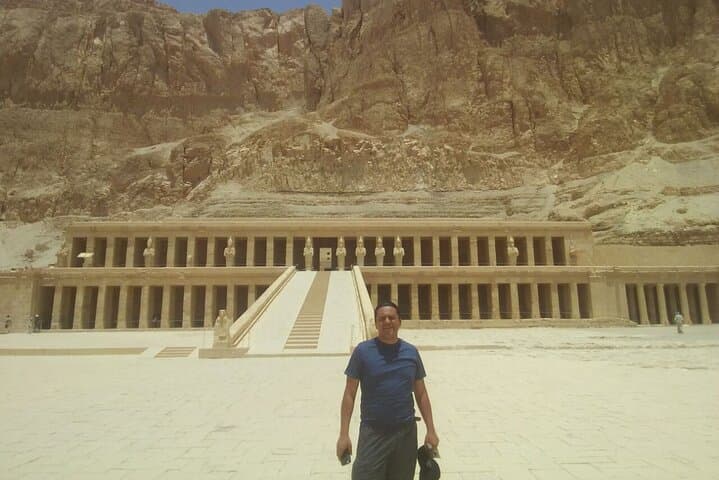 Luxor Day Tour: Valley of Kings & Hatshepsut Temples & habu templ