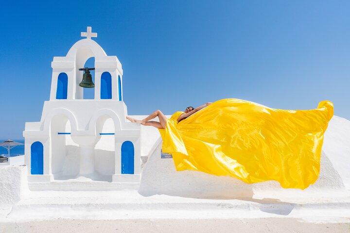 Flying Dress Experience - Privates Santorini Fotoshooting