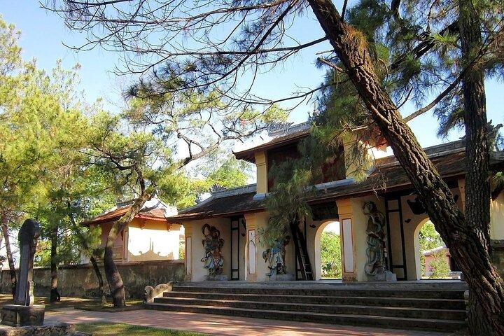 Från Hue: Utforska Hue City Full Day - Deluxe Small Group Tour