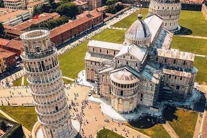 Tour privado da torre de Pisa e centro de Lucca
