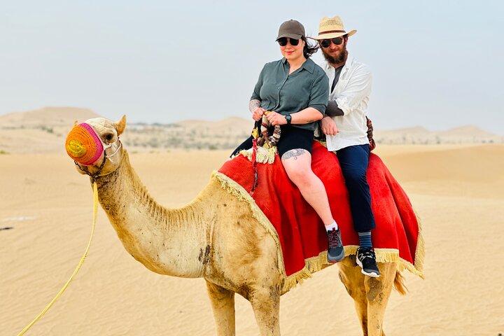Abu Dhabi Desert Safari With Live Shows & BBQ Buffet Dinner