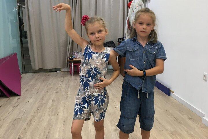 45 minutters flamencodanseundervisning for familie i Málaga