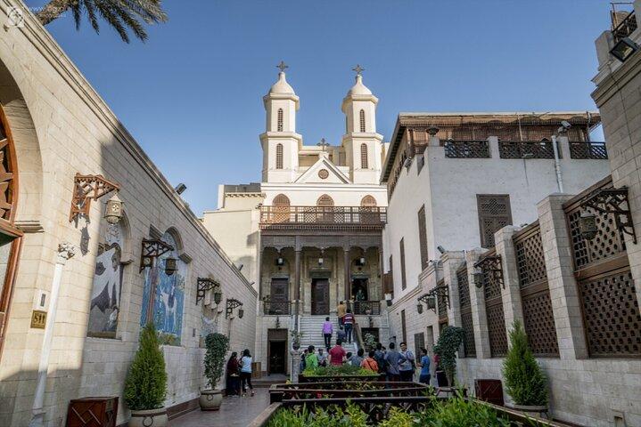Tour privado de medio día explorando El Cairo copto e islámico