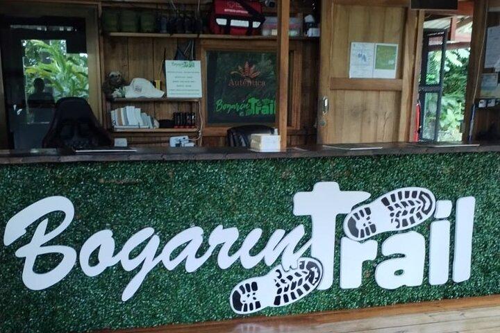 Bogarin Trail Sloth guidet tur