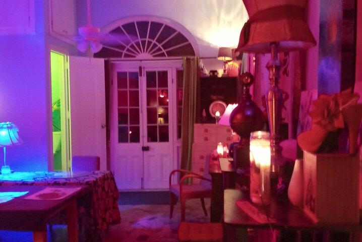 Privat rundvisning og seance i huset på Bourbon