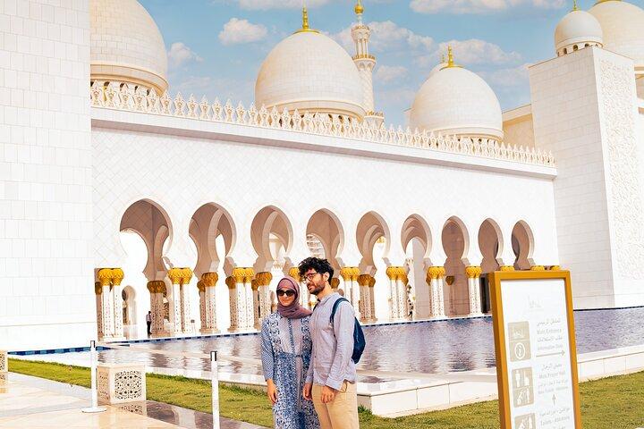 Private Abu Dhabi City Tour: Sheikh Zayed Mosque & Heritage Village