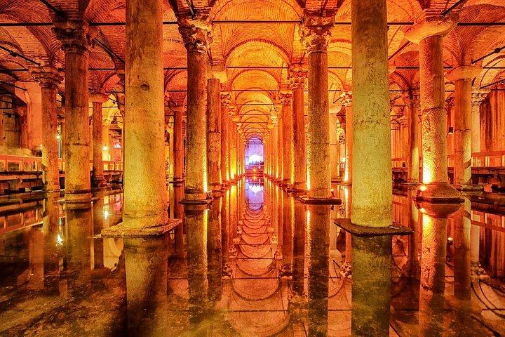 Istanbul: Basilica Cistern Entry Ticket with Tour Guide