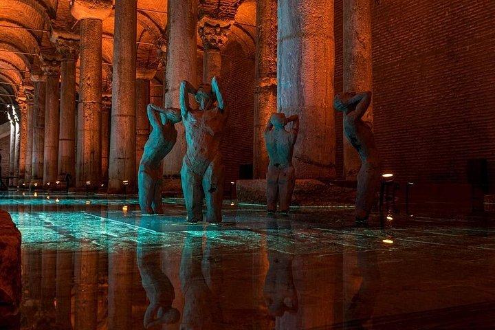 Istanbul: Basilica Cistern Entry Ticket with Tour Guide