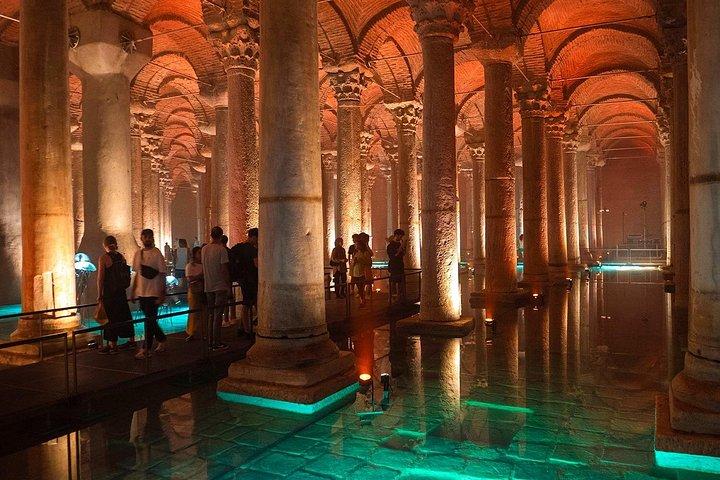 Istanbul: Basilica Cistern Entry Ticket with Tour Guide