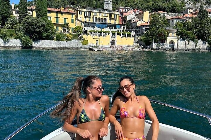 Private 4-Hour Lake Como Boat Tour: Villas, Bellagio & Prosecco
