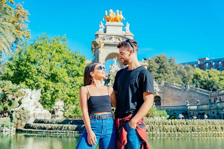 バルセロナ：凱旋門の外でプロの写真撮影