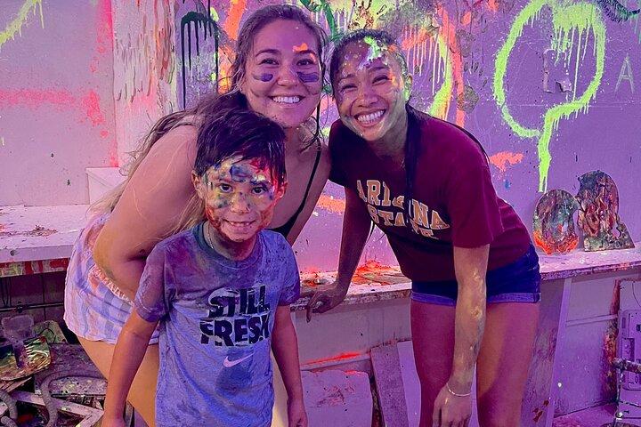 Experiência Splatter Art Paint Studio no Havaí
