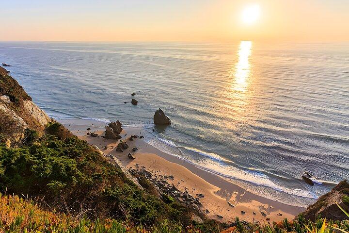 Private Paradise Beaches and Famous Beach Bars Tour in Lisbon