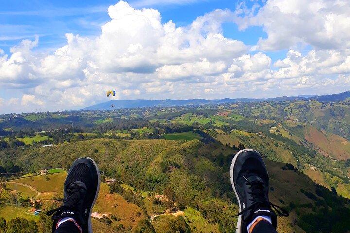 Medellín Paragliding Experience + transport (Medellín)