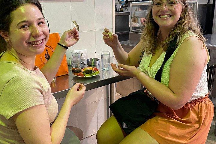 アテネ人のように食べる：街のグルメ散歩
