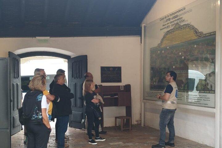 Vandretur med en lokal i Asuncion "The Mother of Cities"