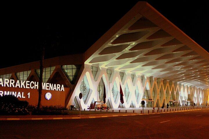 Traslado privado de ida al aeropuerto desde / hacia el hotel en Marrakech