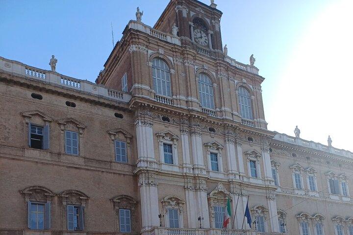 Modena walking food tour with a local