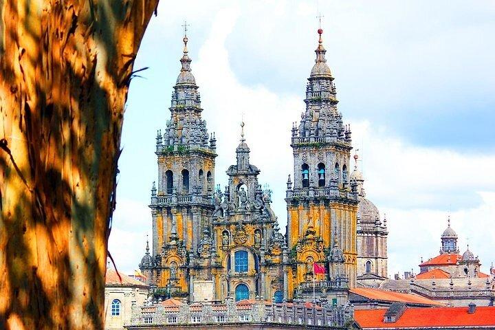 Transfer to Santiago de Compostela from Lisbon