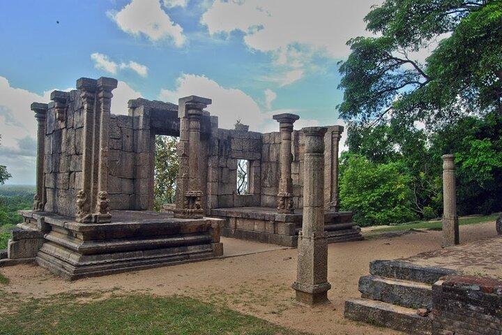 Tour dei tre antichi regni | da Colombo