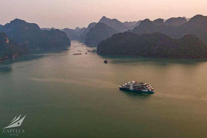 Capella Cruise Halong Bay 3 giorni 2 notti Pernottamento in crociera a 6 stelle