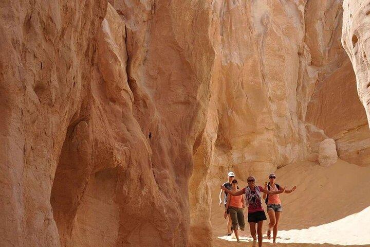 Sharm El-Sheikh: viagem de um dia pelo Canyon Colorido e Buraco Azul