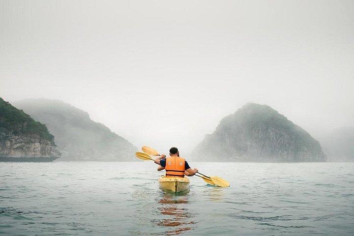 Ha Long Bay Deluxe Cruise 1 day
