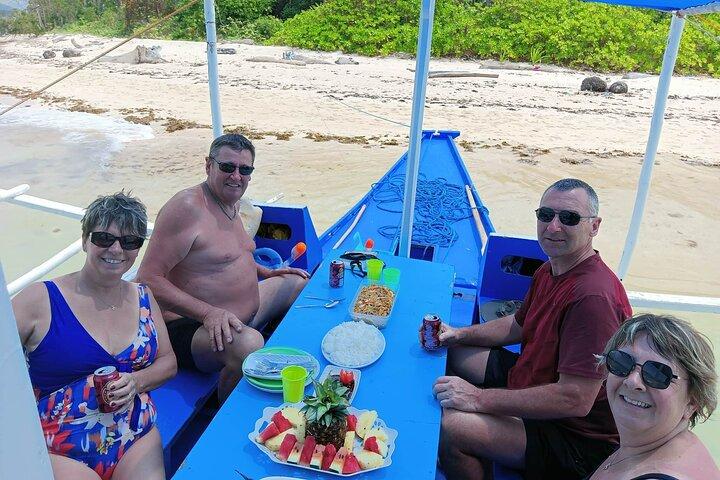 Private Linapacan Island Day Trip with Buffet Lunch