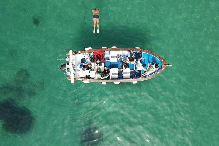 コルフ: マウスアイランドへのサンセットプライベートクルーズ