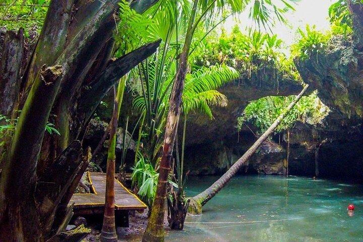 Visite privée en jeep des grottes de Jade avec déjeuner et plongée en apnée