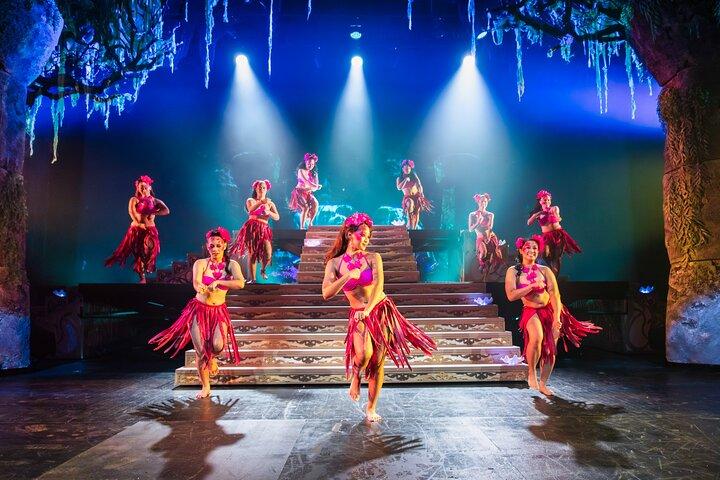 Karera Show no Sand Castle Guam