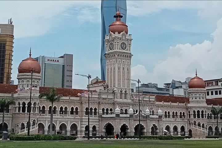 Découvrez l'ancienne et la nouvelle partie de la ville de Kuala Lumpur à pied