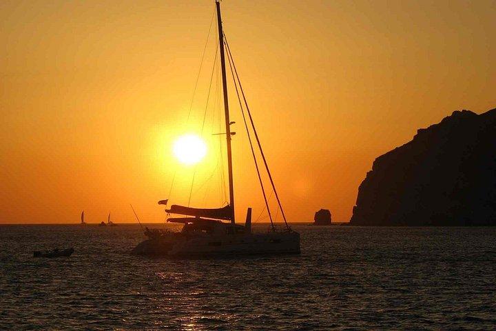 Sonnenuntergang in Dénia vom Katamaran aus