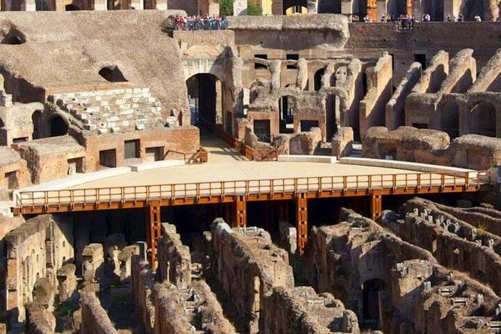 Tour de 3 horas por la arena de gladiadores del Coliseo y la antigua Roma