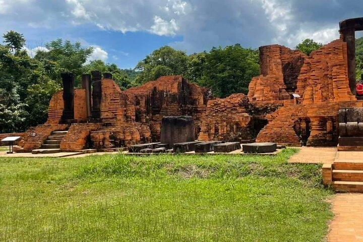 チャンメイまたはティエンサからゴールデンブリッジと息子の聖地を訪れるクルーズ船旅行