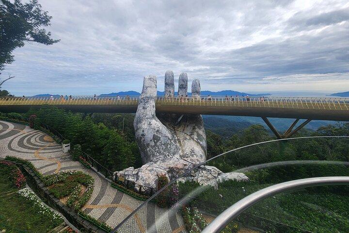 Excursão Terrestre para GOLDEN BRIDGE - BA NA HILLS & DA NANG CITY