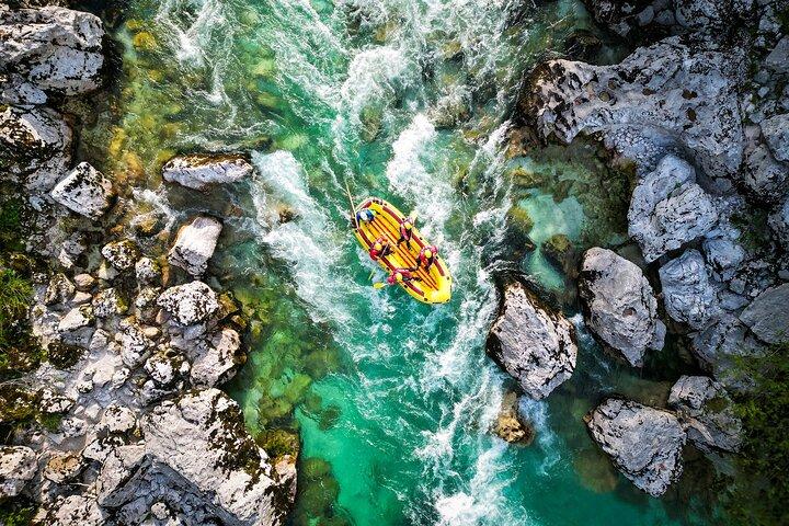 Wildwasser-Rafting auf dem Fluss Soča – lokale Experten seit 1989