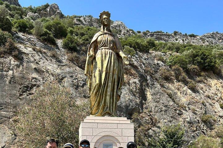 Tour para grupos pequeños de Éfeso y la Virgen María: hoteles y puerto de Kusadasi