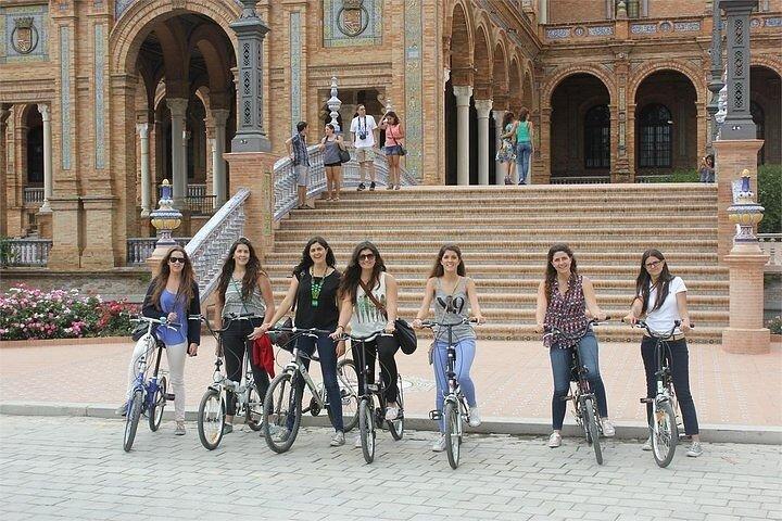 Fietsverhuur in het centrum van Sevilla