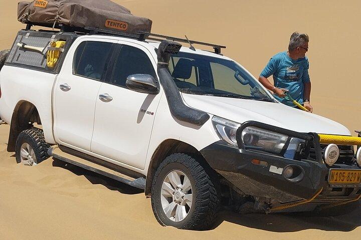 Exhilarating Sandwich Harbour 4x4: Expérience de conduite autonome guidée