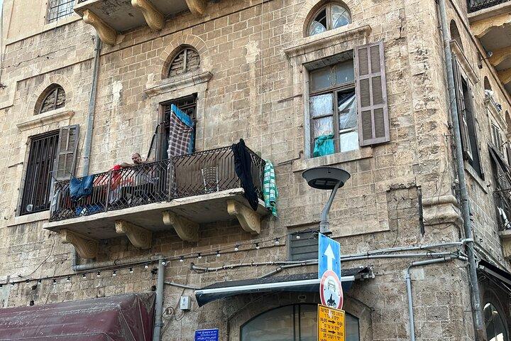 テルアビブ ネーヴェ ツェデク: ボヘミアンの芸術的な雰囲気と建築