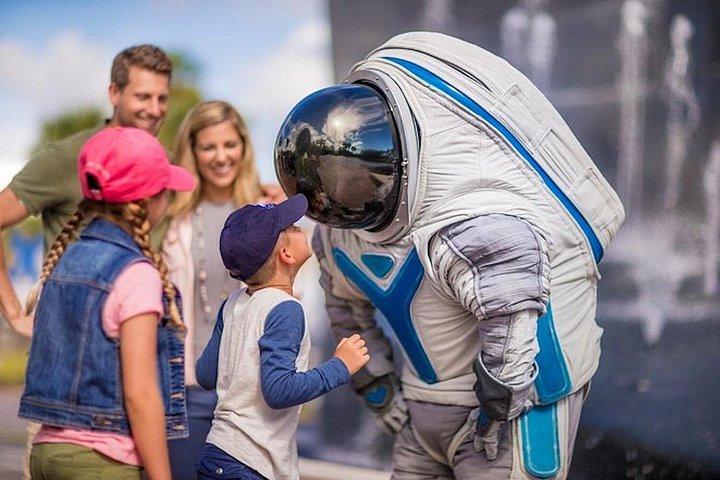 ケネディ宇宙センター ケープカナベラル入場