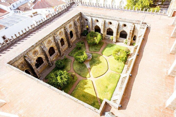 From Lisbon: Luxury Evora Full-Day Private Tour