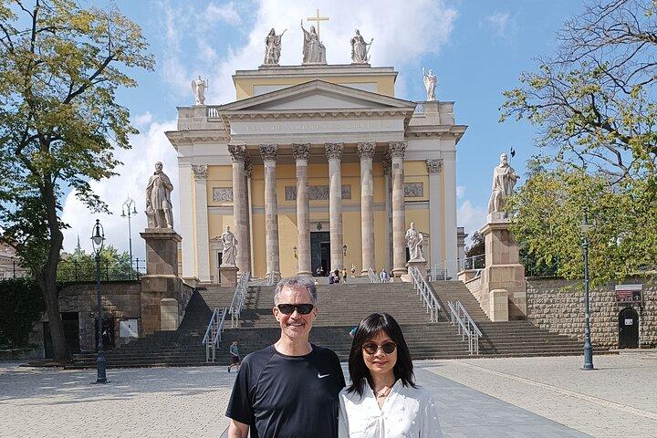 Excursión privada de un día al castillo Holloko & Eger de la UNESCO desde Budapest