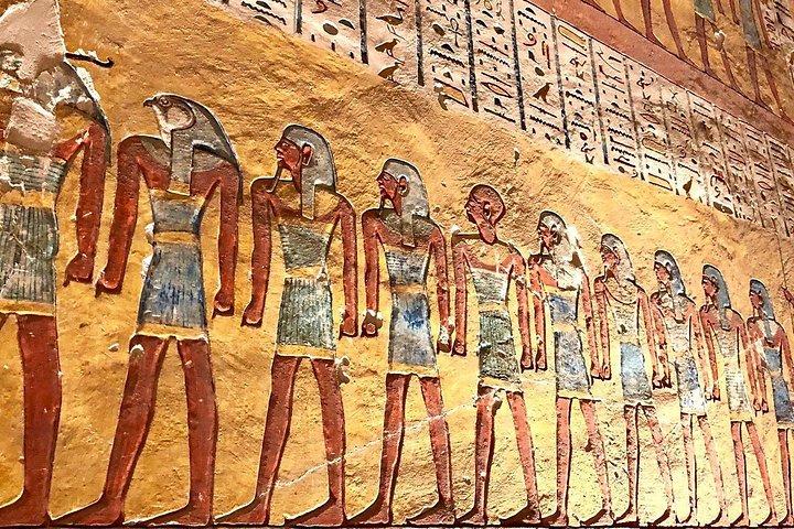 ルクソール発アスワンへの5日間のナイル川クルーズ、熱気球体験付き