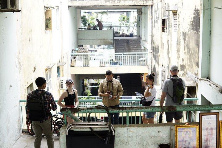Utilizzando la fotocamera a pellicola di medio formato per scoprire Saigon