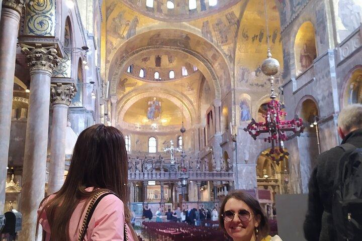 Visita guiada a la Basílica de San Marcos con un arquitecto.