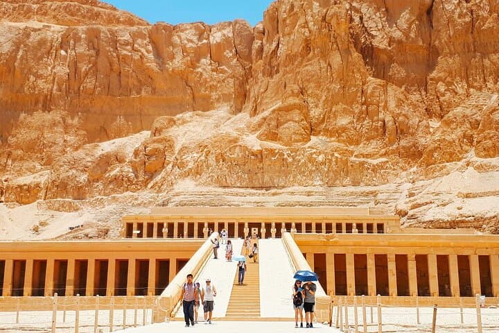 Full-Day Tour of Luxor's East and West Banks