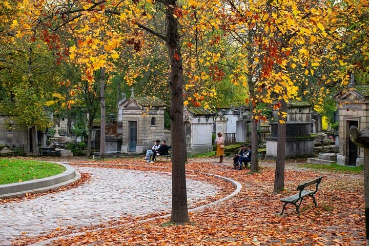 Père Lachaise Cemetery Tour: A Stroll Through Immortal History
