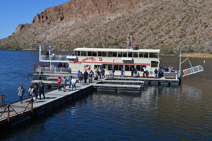Tour privado por el sendero Apache con crucero por el lago Canyon